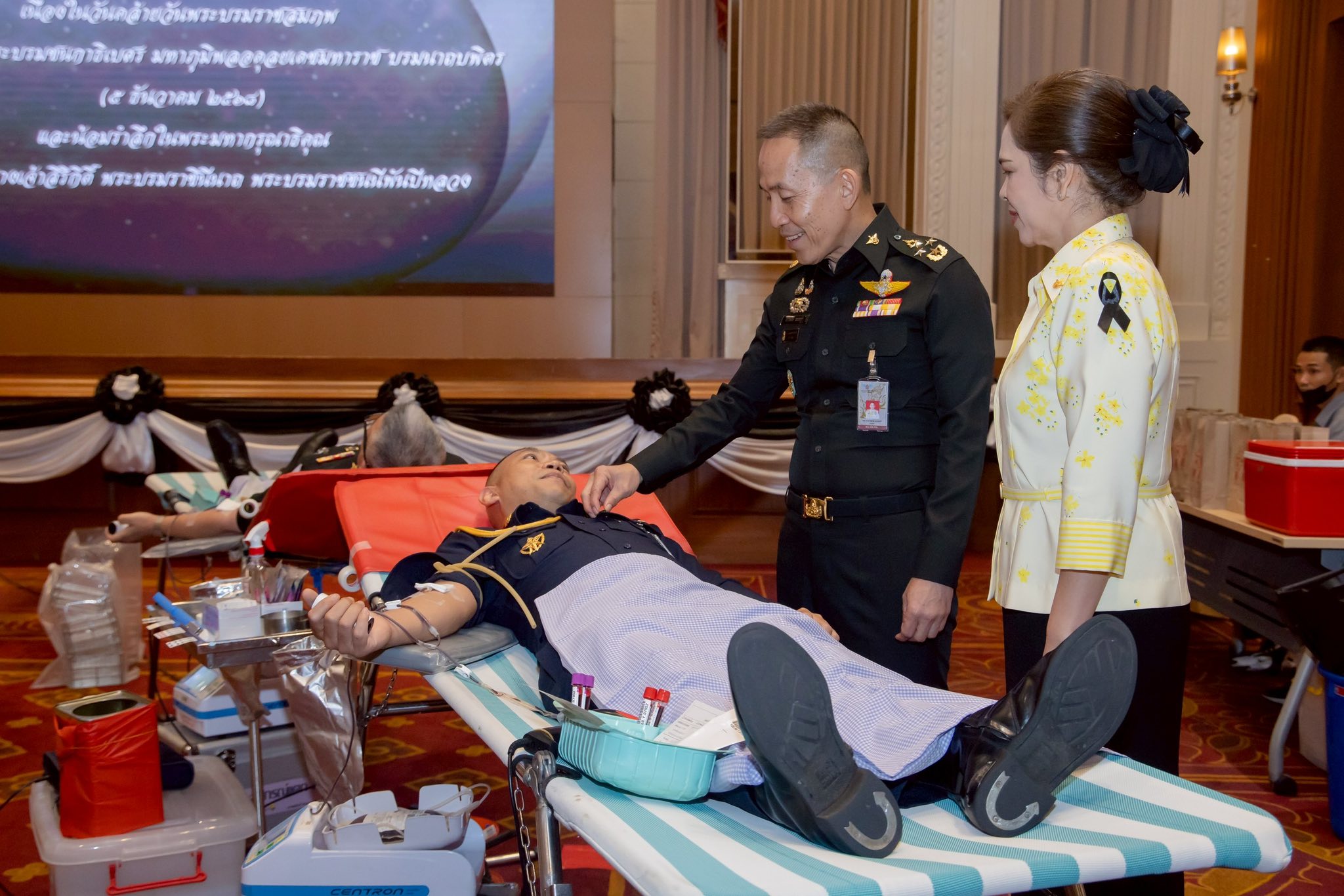 สำนักงานปลัดกระทรวงกลาโหมร่วมใจบริจาคโลหิตถวายเป็นพระราชกุศล
