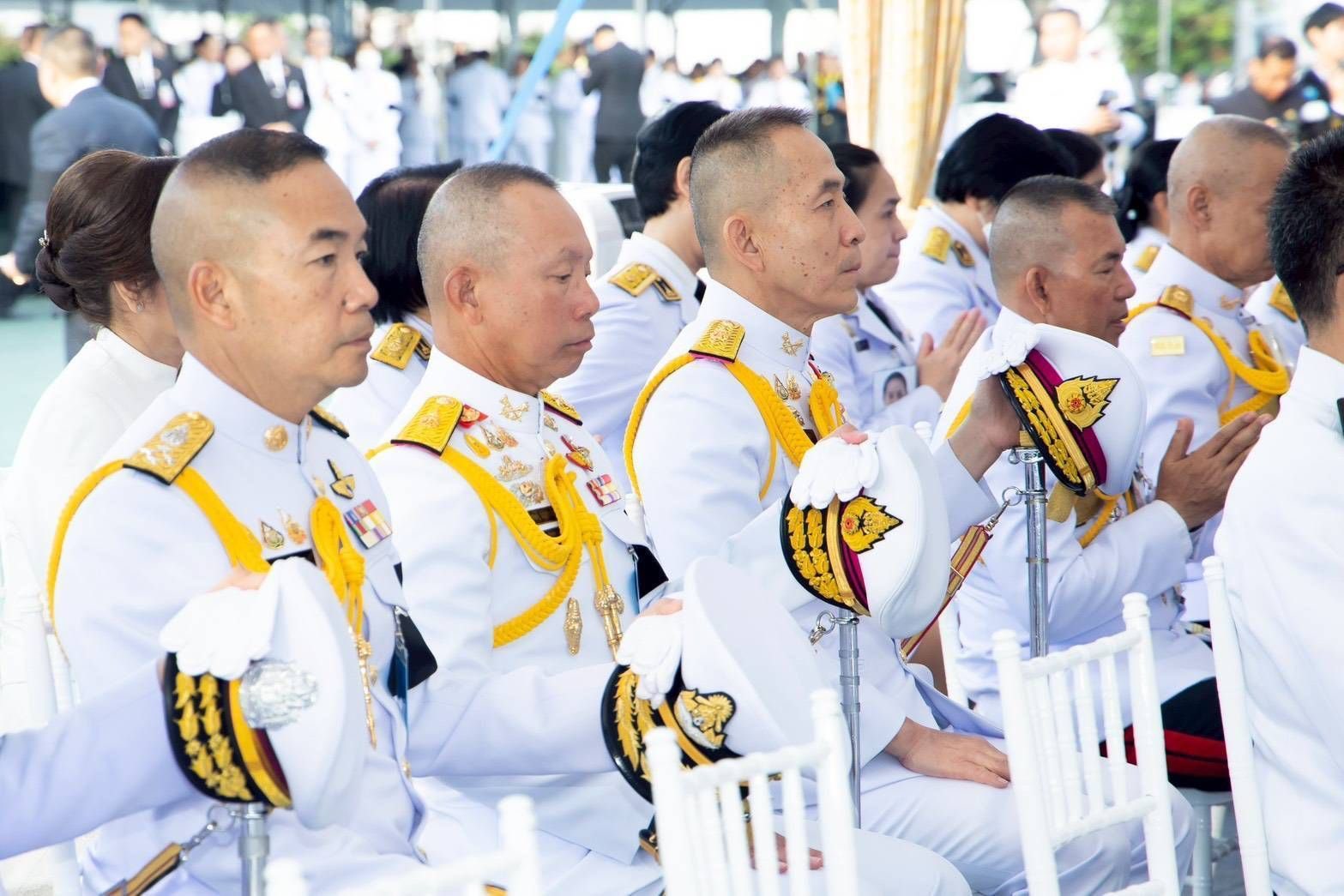 พิธีเจริญพระพุทธมนต์ และทำบุญตักบาตรถวายเป็นพระราชกุศล เนื่องในวันคล้ายวันพระบรมราชสมภพ วันชาติ และวันพ่อแห่งชาติ ๕ ธันวาคม ๒๕๖๘