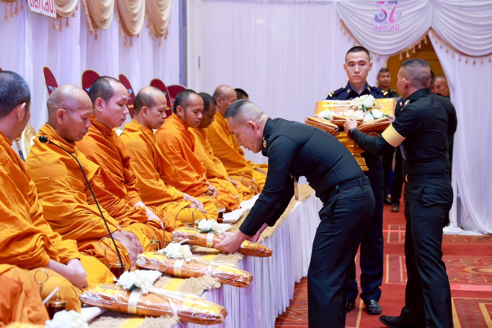 ปลัดกระทรวงกลาโหม เป็นประธานในพิธีเนื่องในโอกาสวันสถาปนาสำนักงานเลขานุการสำนักงานปลัดกระทรวงกลาโหม ครบรอบ ๓๗ ปี