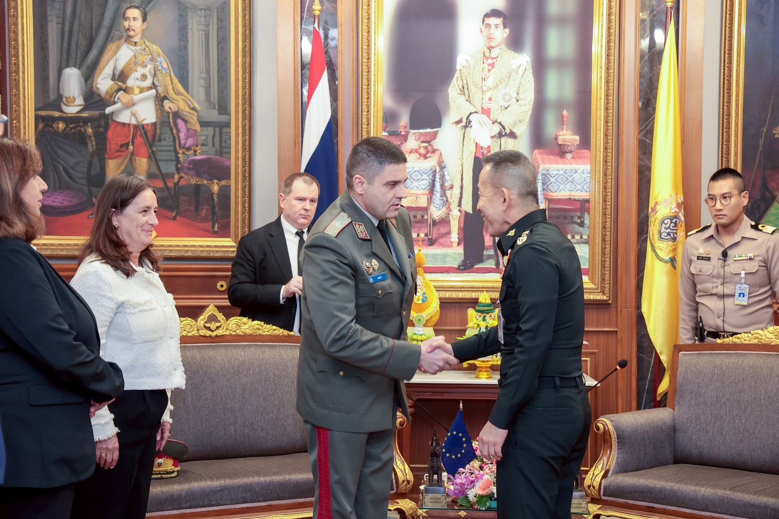 ปลัดกระทรวงกลาโหมให้การต้อนรับคณะผู้แทนด้านความมั่นคงของสหภาพยุโรปย้ำความร่วมมือด้านความมั่นคง เสริมบทบาทหุ้นส่วนเชิงยุทธศาสตร์