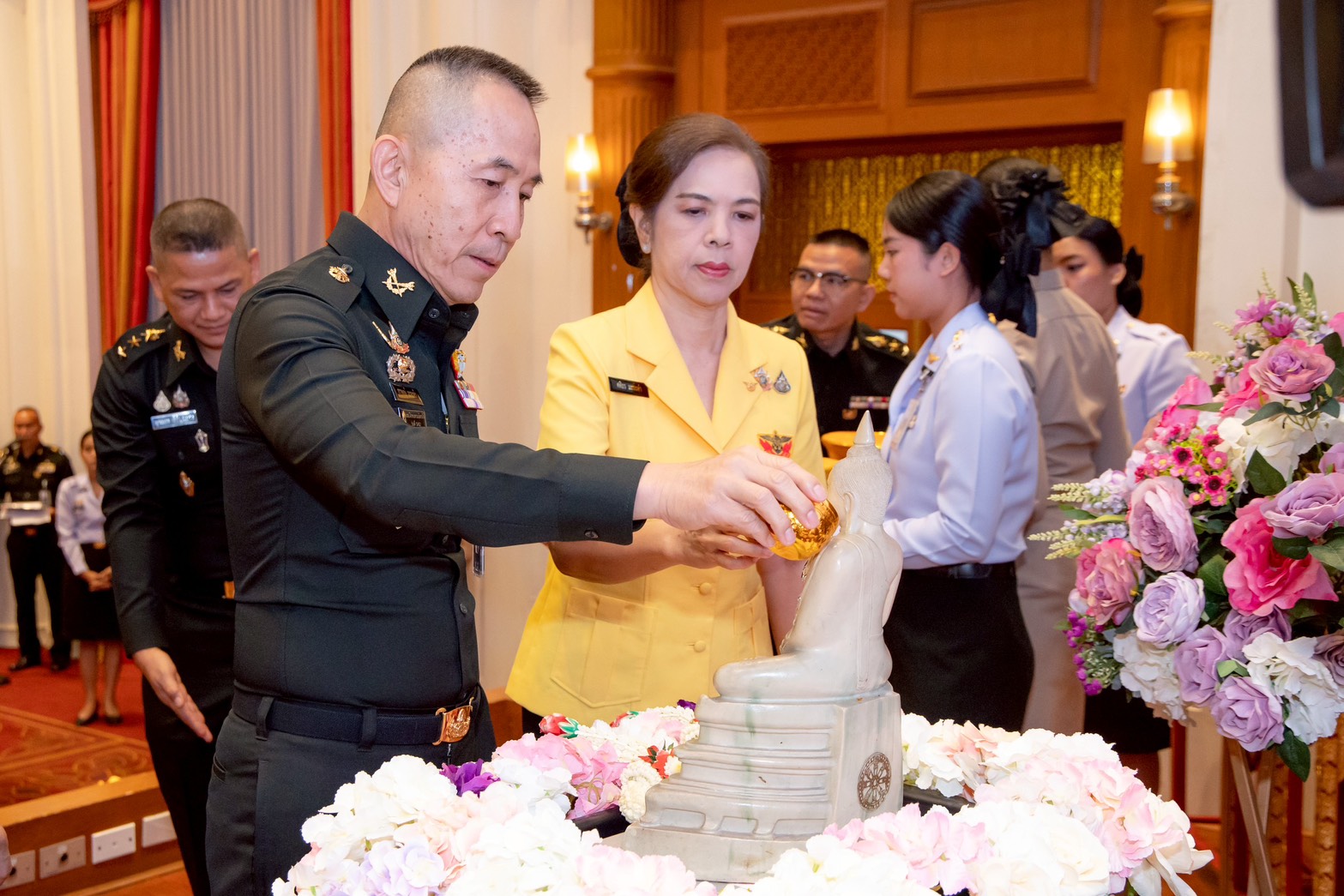 สำนักงานปลัดกระทรวงกลาโหมจัดพิธีสรงน้ำพระพุทธรูป เนื่องในโอกาสประเพณีวันสงกรานต์ ประจำปี ๒๕๖๙
