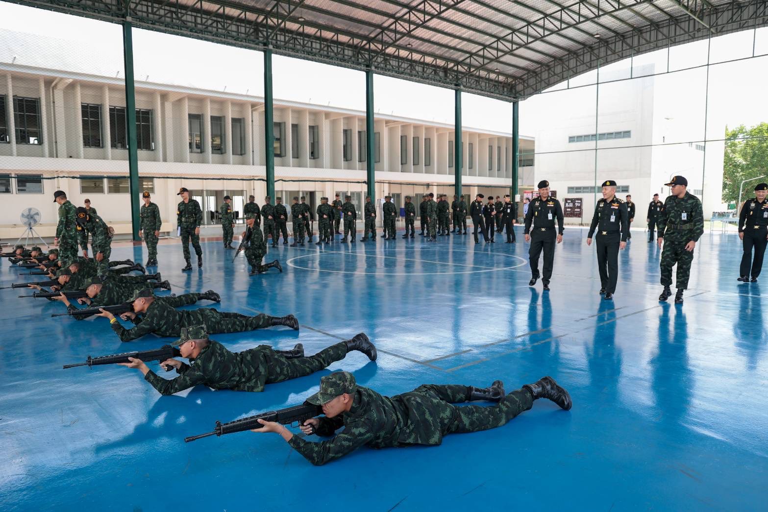 ปลัดกระทรวงกลาโหมตรวจเยี่ยมหน่วยฝึกทหารใหม่