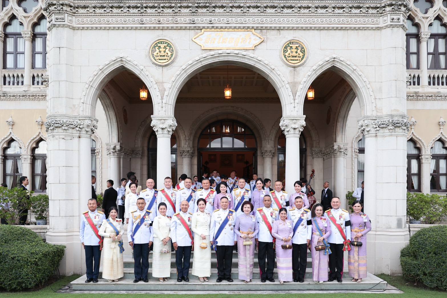 ปลัดกระทรวงกลาโหม นำคณะร่วมงานสโมสรสันนิบาตเฉลิมพระเกียรติ น้อมสำนึกในพระมหากรุณาธิคุณและแสดงความจงรักภักดีต่อสมเด็จพระนางเจ้าฯ พระบรมราชินี